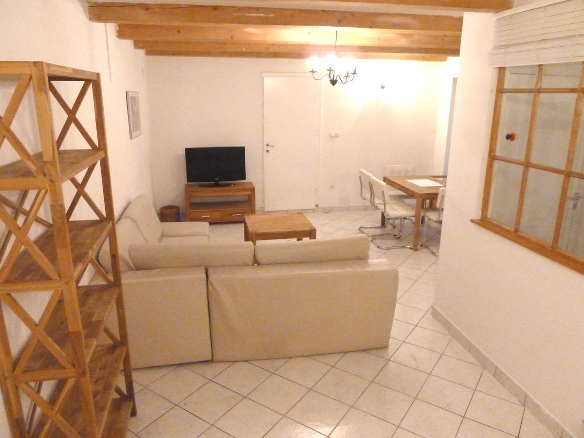 Sobieski Maisonette *