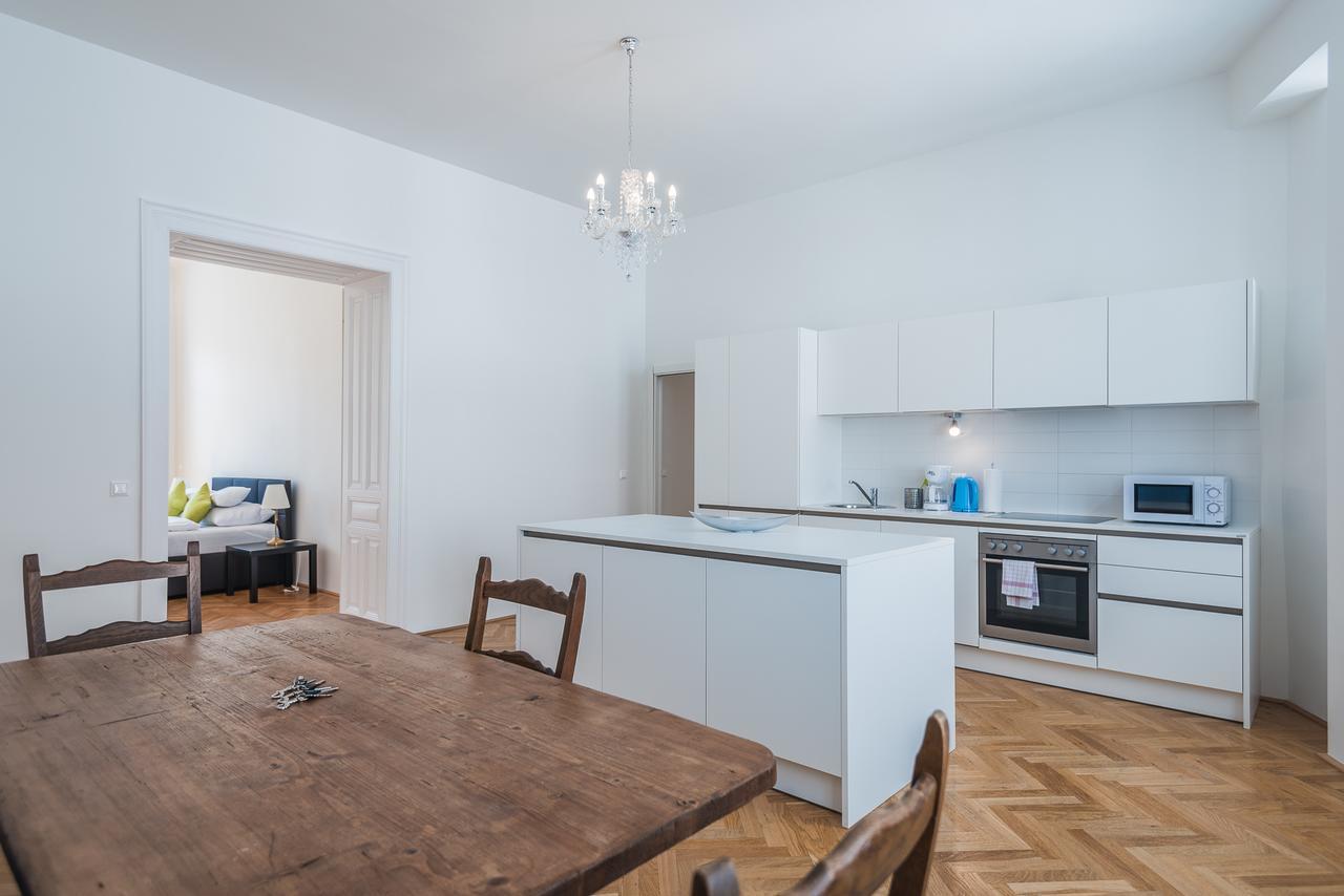 Duschel Imperial Living Apartment