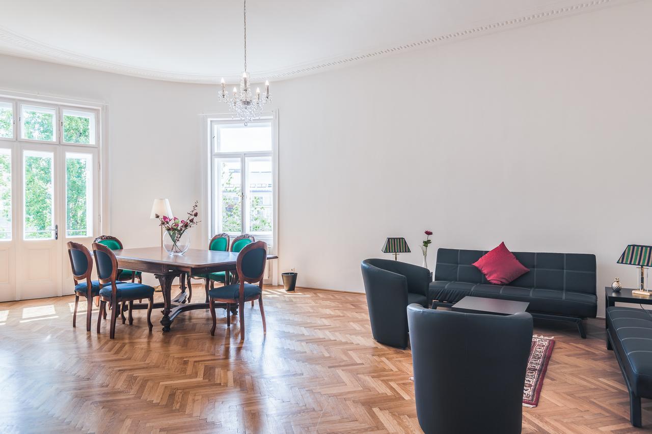 Duschel Imperial Living