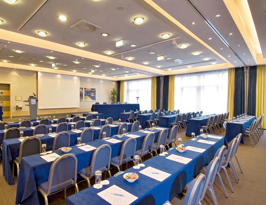 Nh Danube 4*