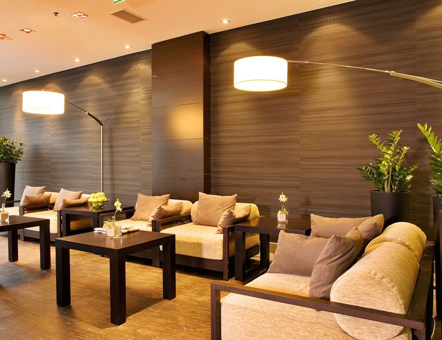 Hotel Nh Danube 4*