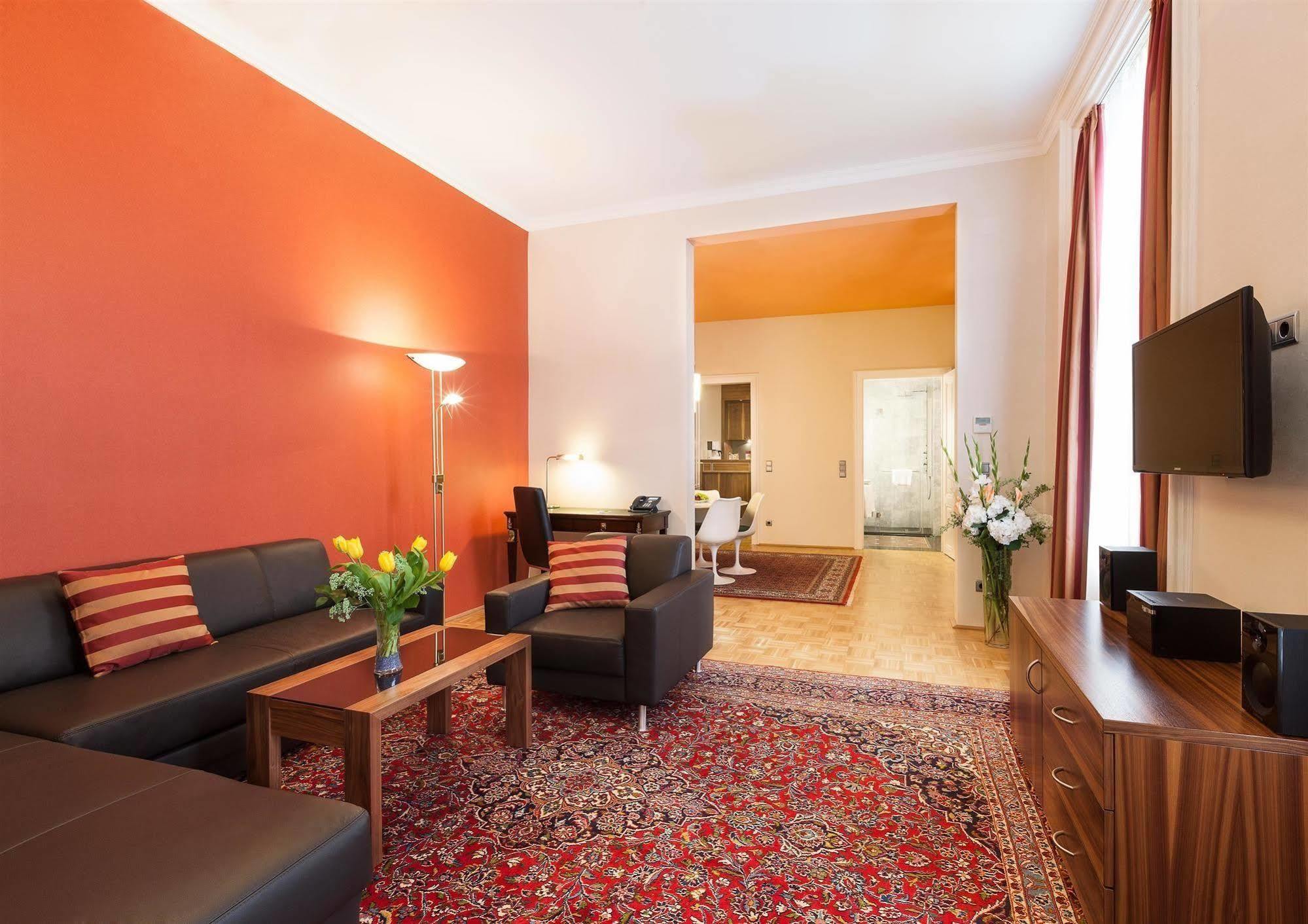 Hotel Living An Der Oper Vienna