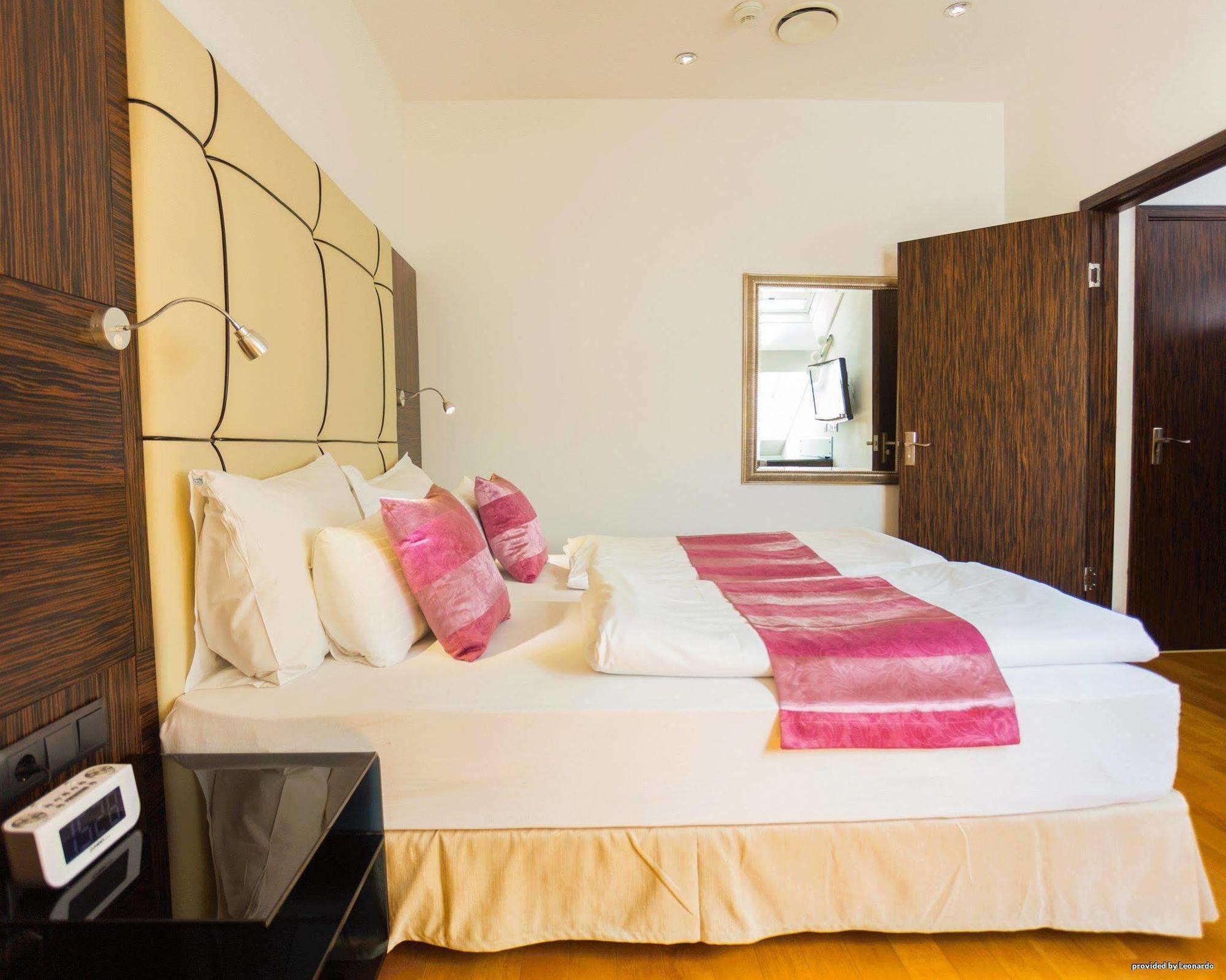 Hotel Western Arcadia 4*