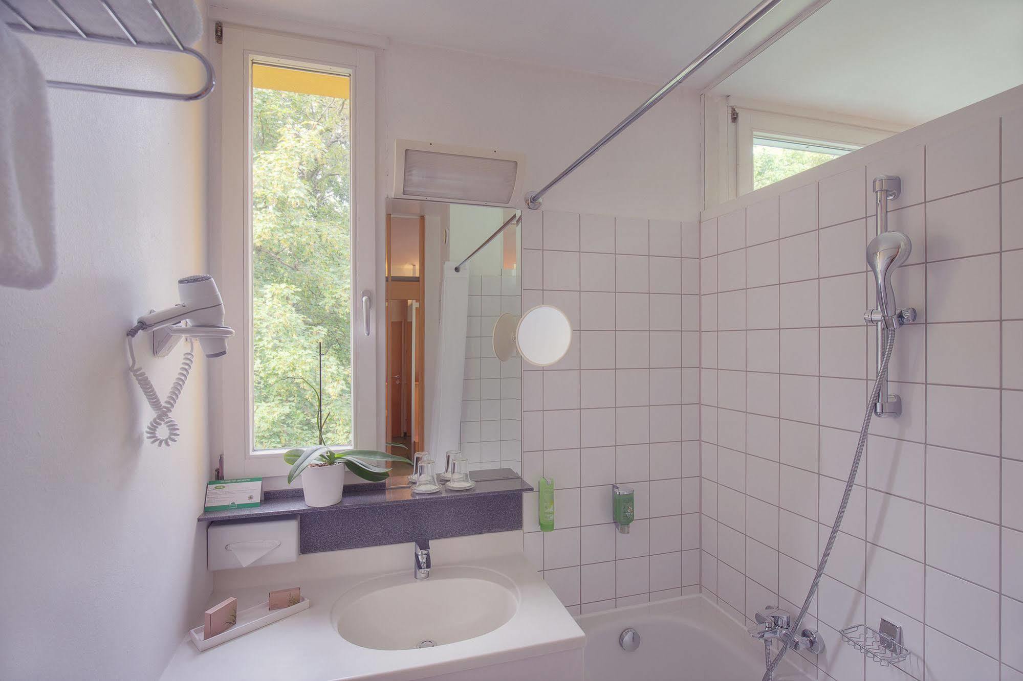 Gartenhotel Altmannsdorf Hotel 4*