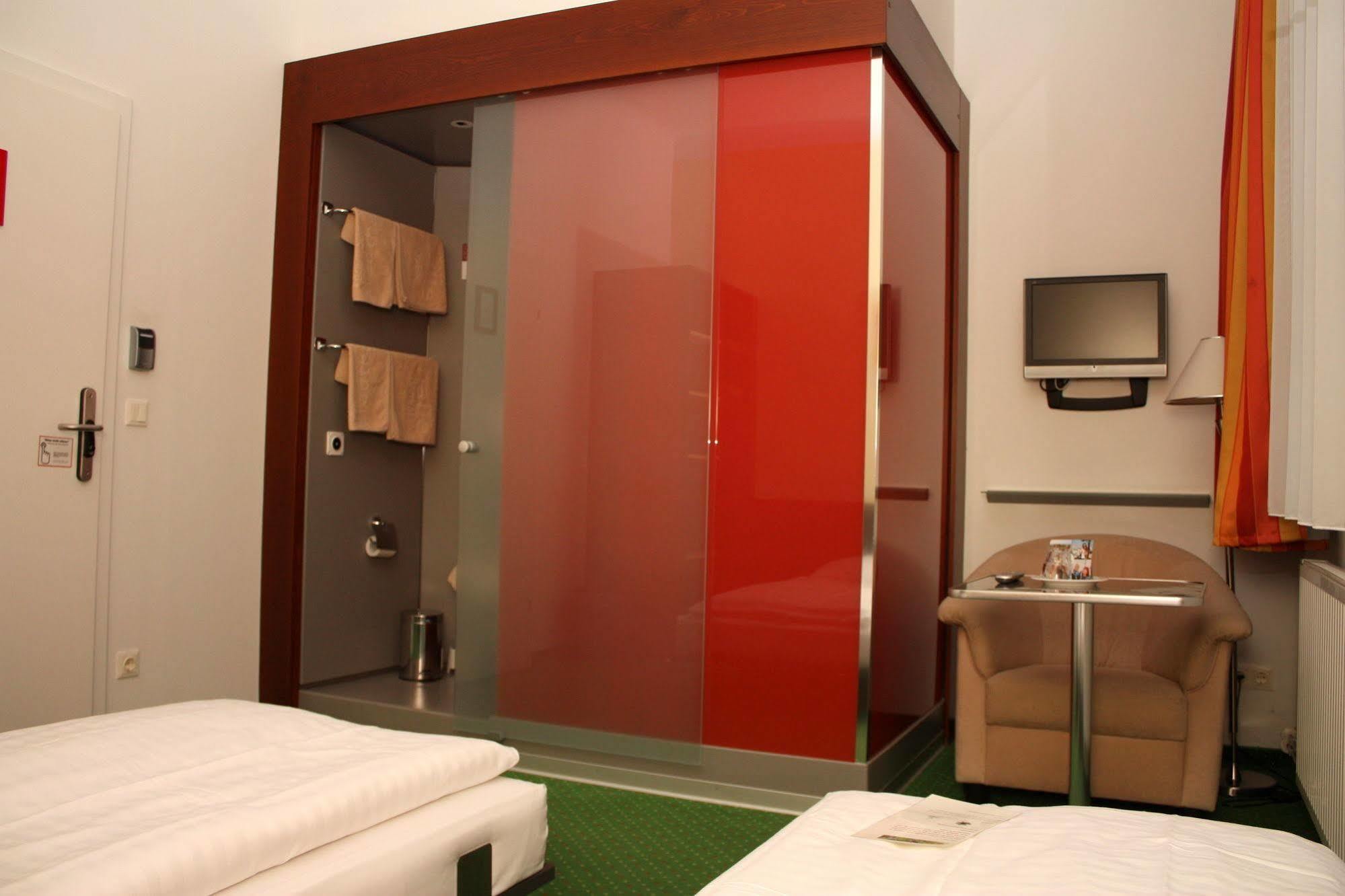 Bed & Breakfast Stadthalle 2*