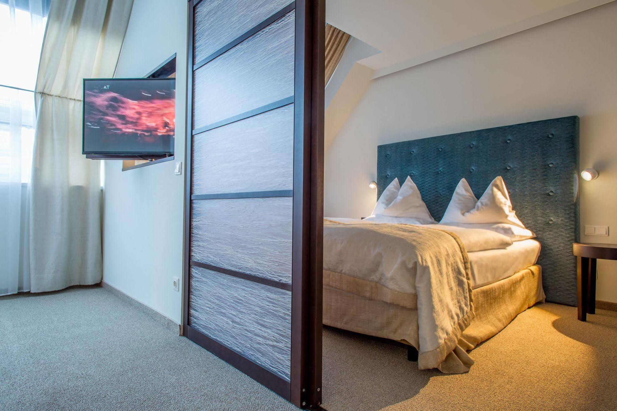Starlight Salzgries Aparthotel