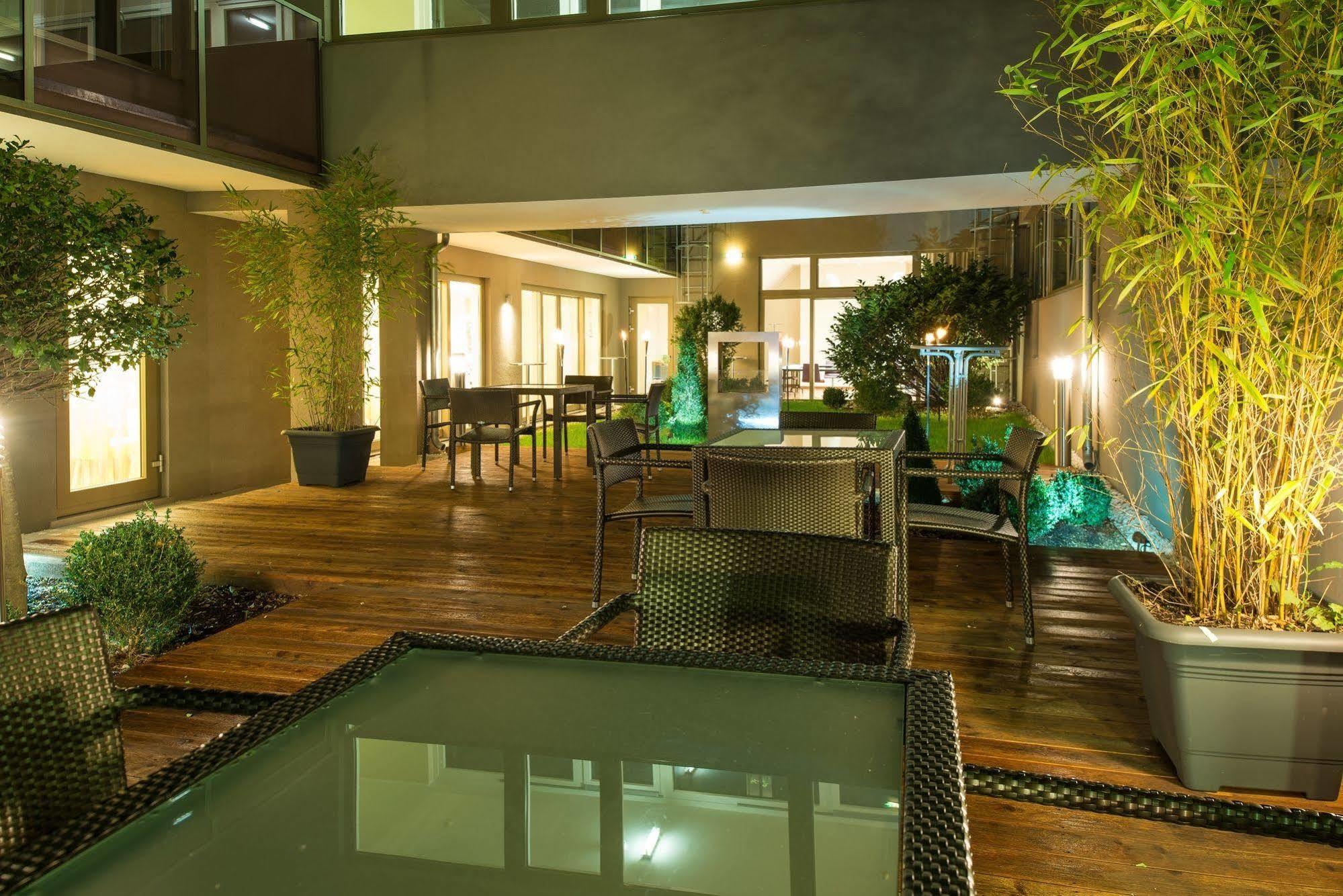 Pakat Hotel Viena