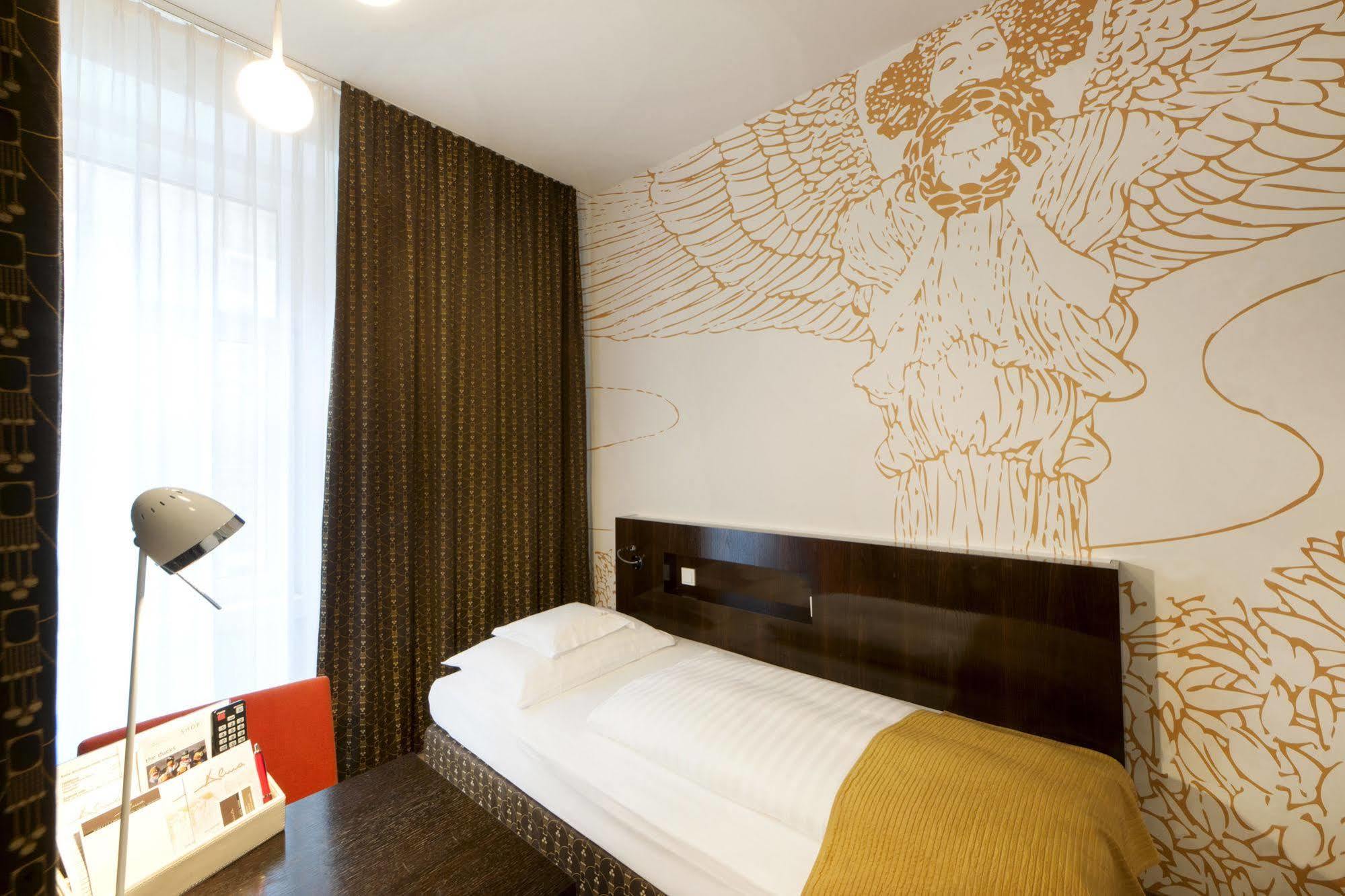 Alma Boutique-hotel 4*