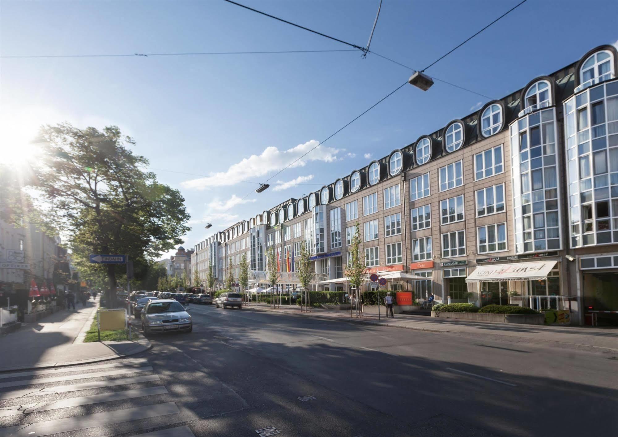 Aparthotel Living Kaiser Franz Joseph 4*