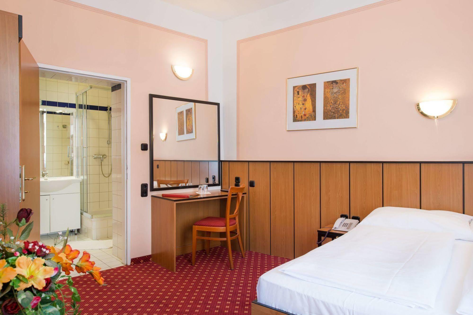 Hotel Garten- Und Kunsthotel Gabriel Vienna