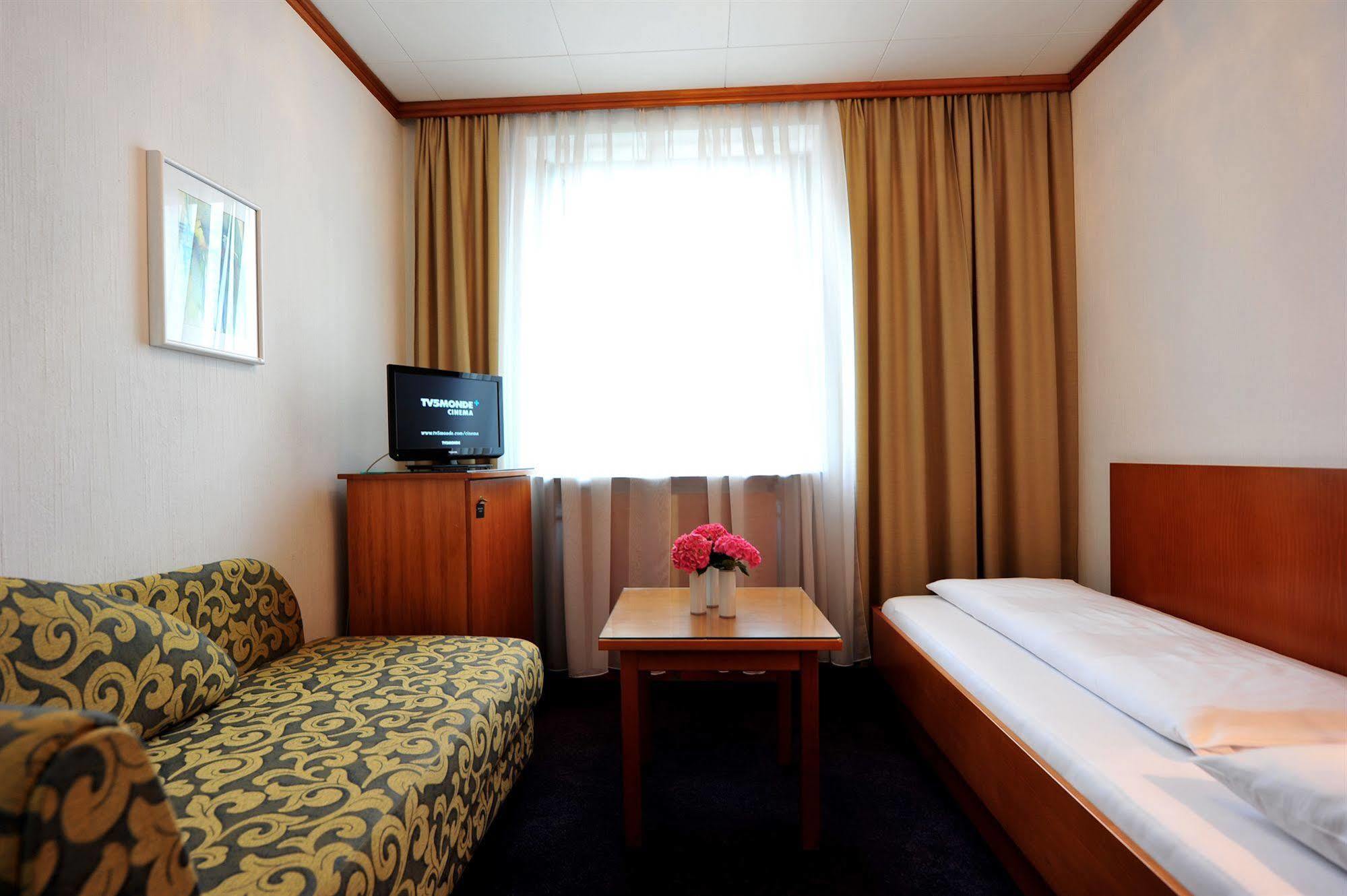 The Weekend Hotel