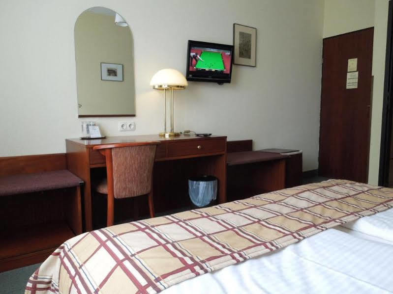 Bed & Breakfast Continental Hotel-pension