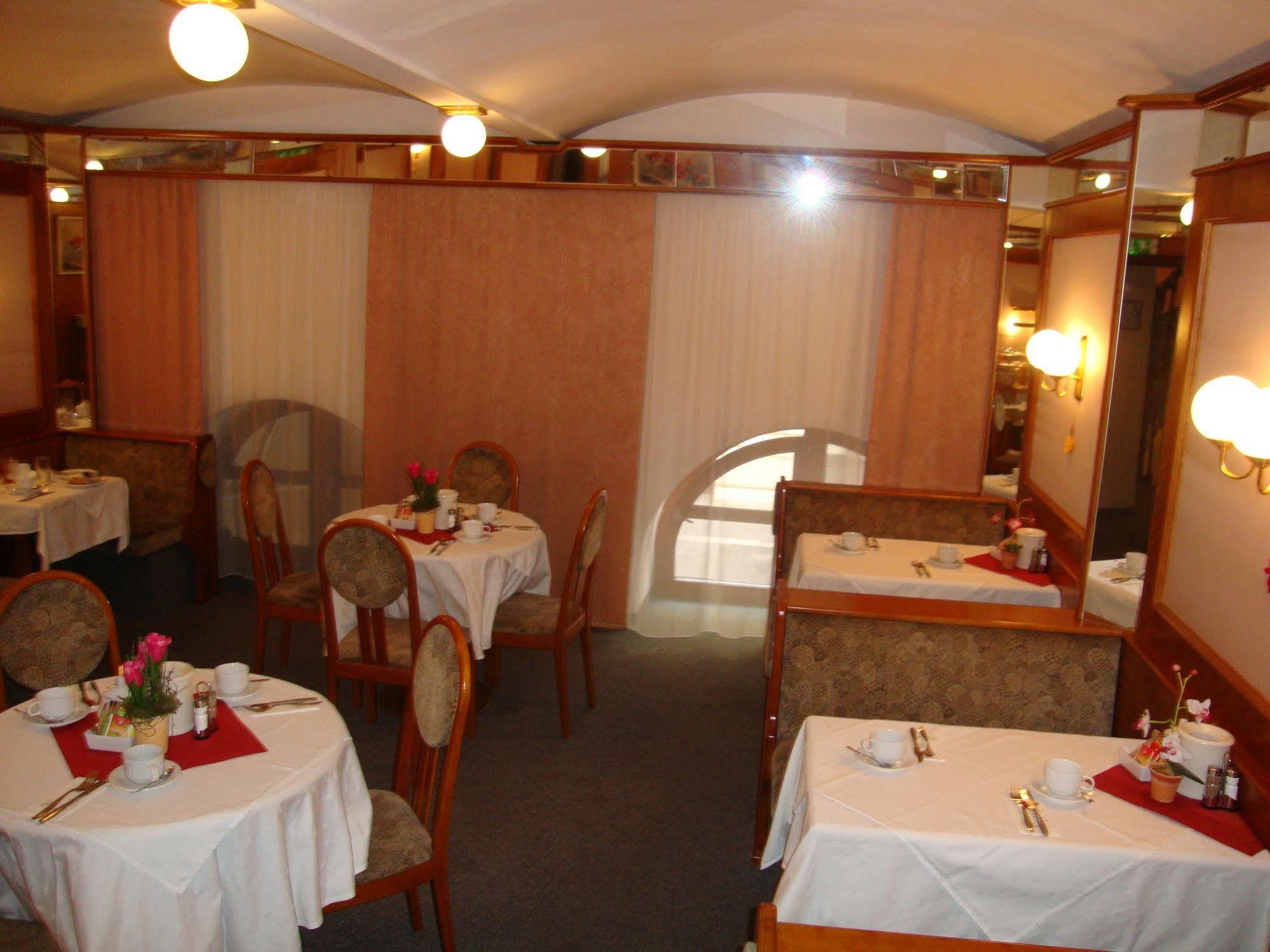 Bajazzo Vienna