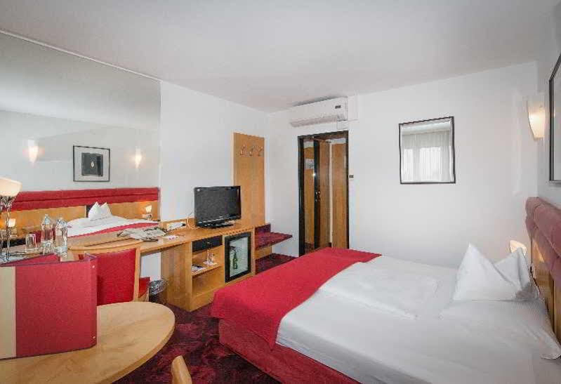 Boltzmann Hotel 4*