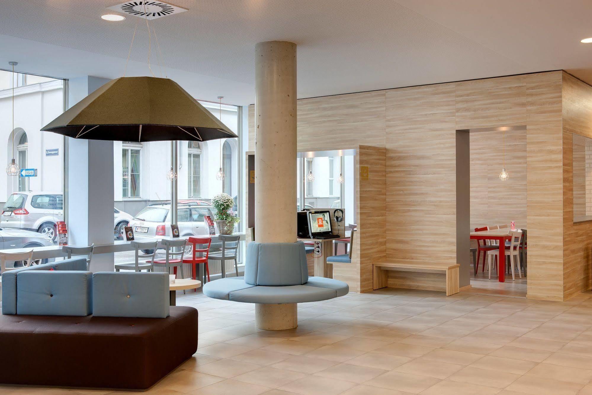 Hotel Meininger Downtown Franz Vienna