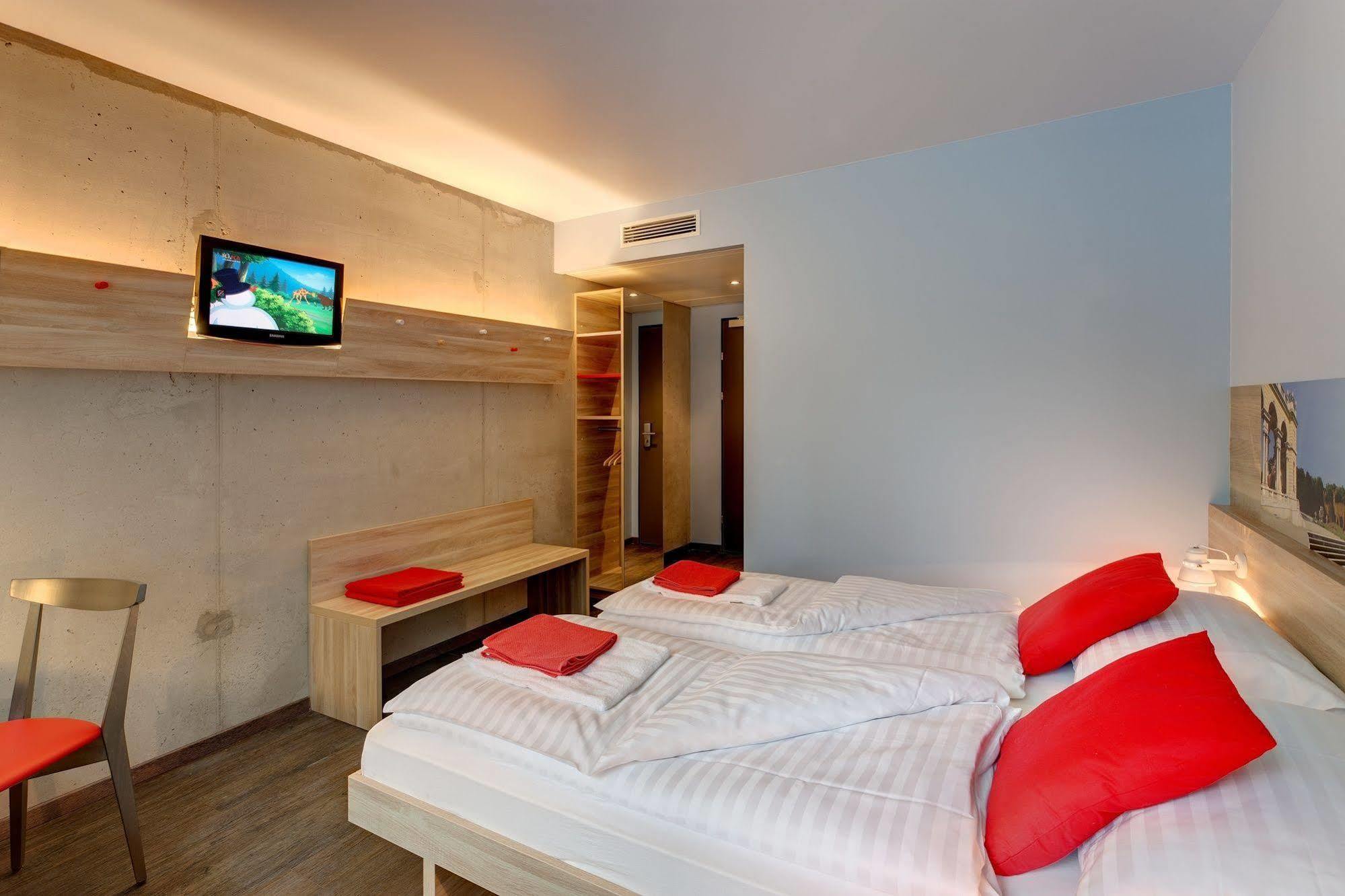 Hotel Meininger Downtown Franz Vienna