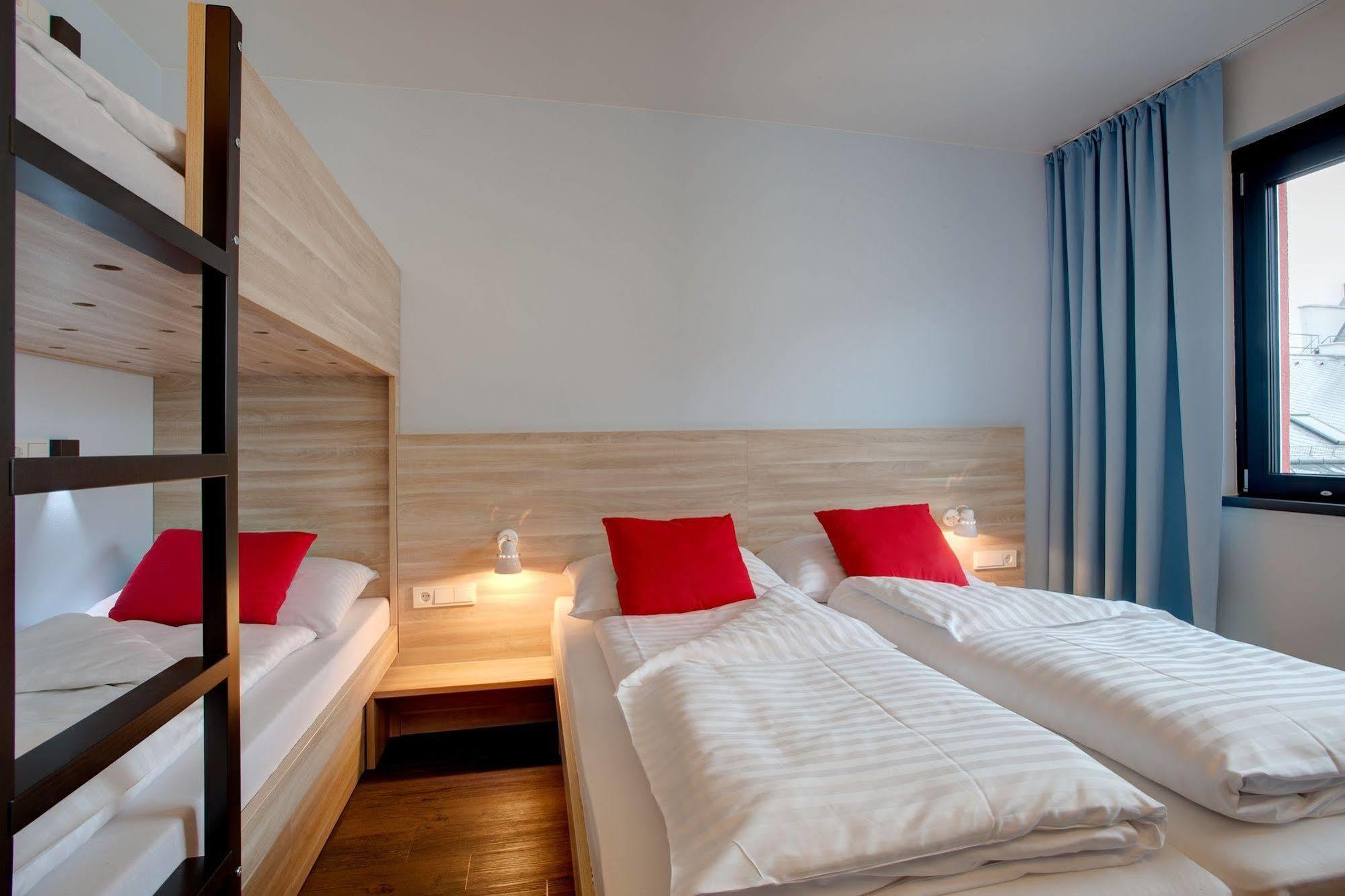 Hotel Meininger Downtown Franz Vienna