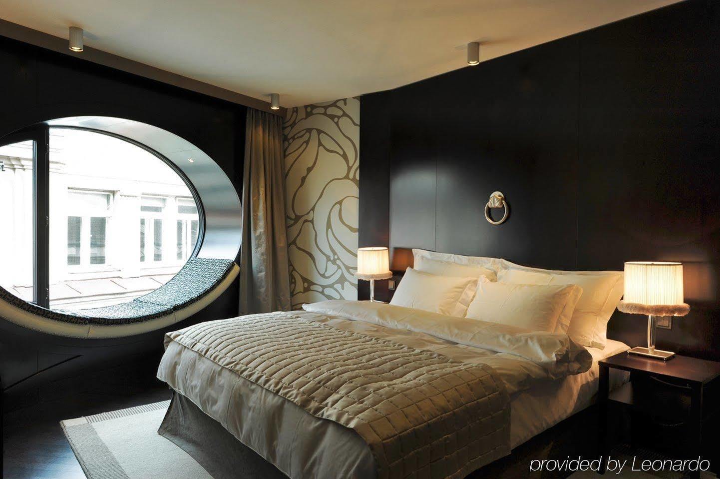 Topazz & Lamee Hotel