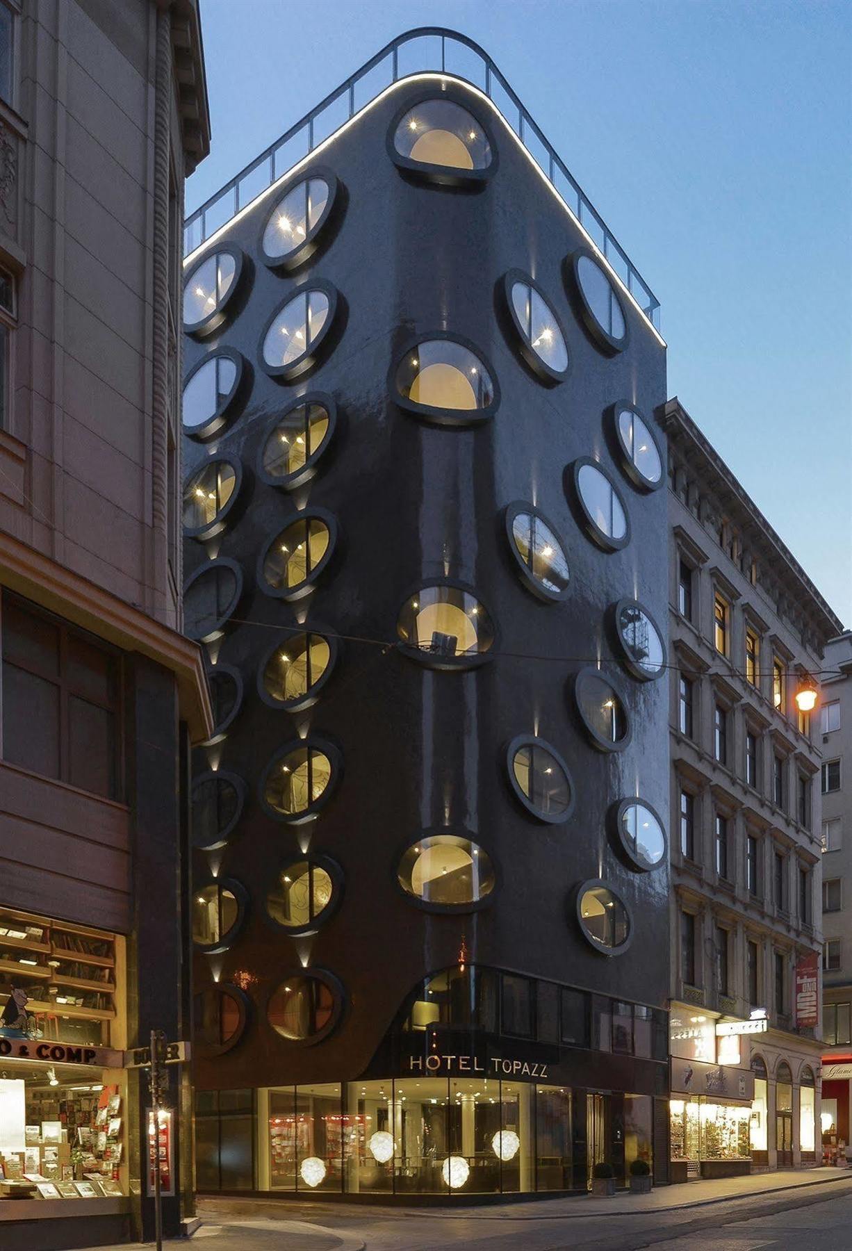 Topazz & Lamee Hotel