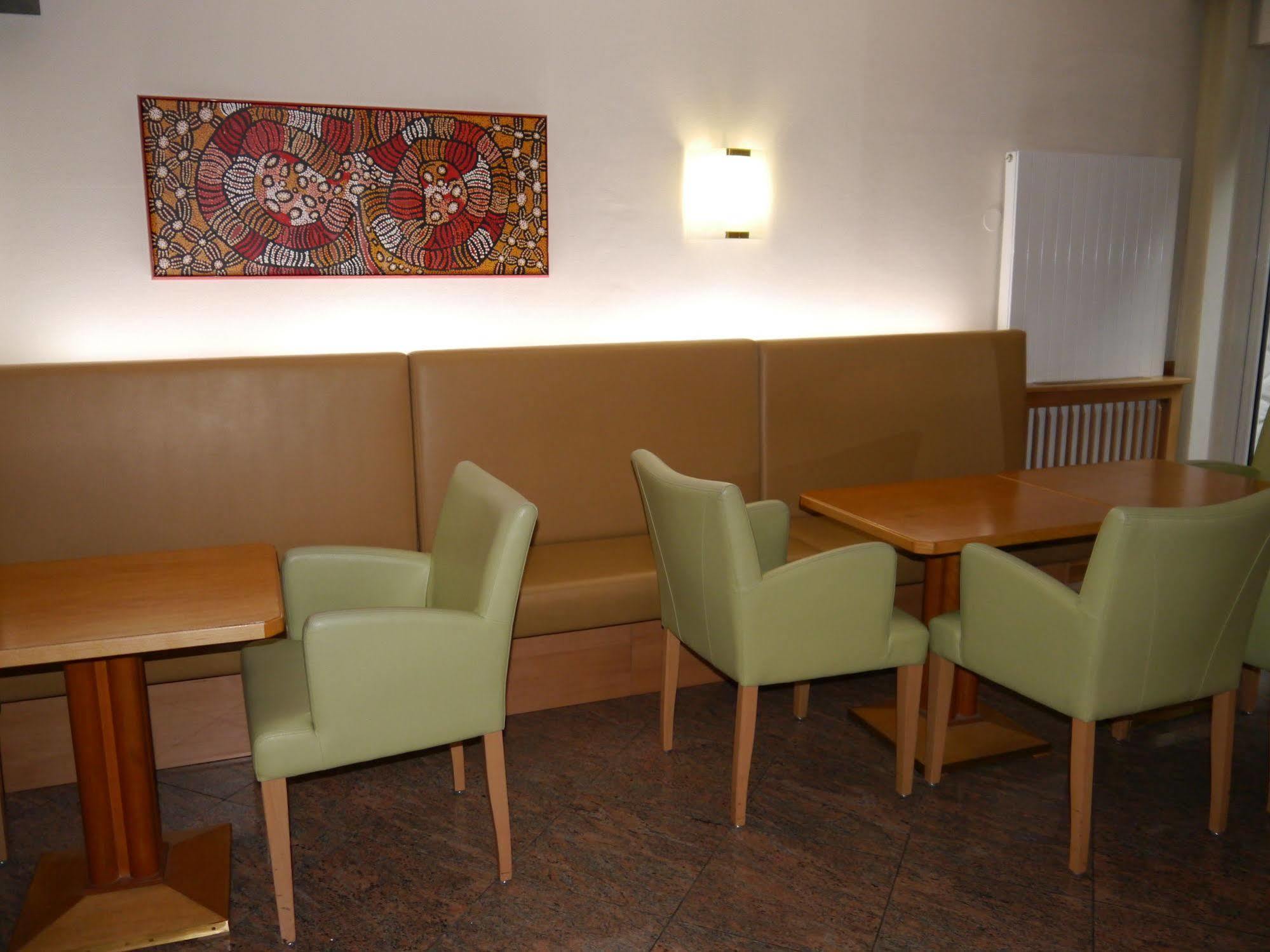 Deutschmeister Hotel 4*