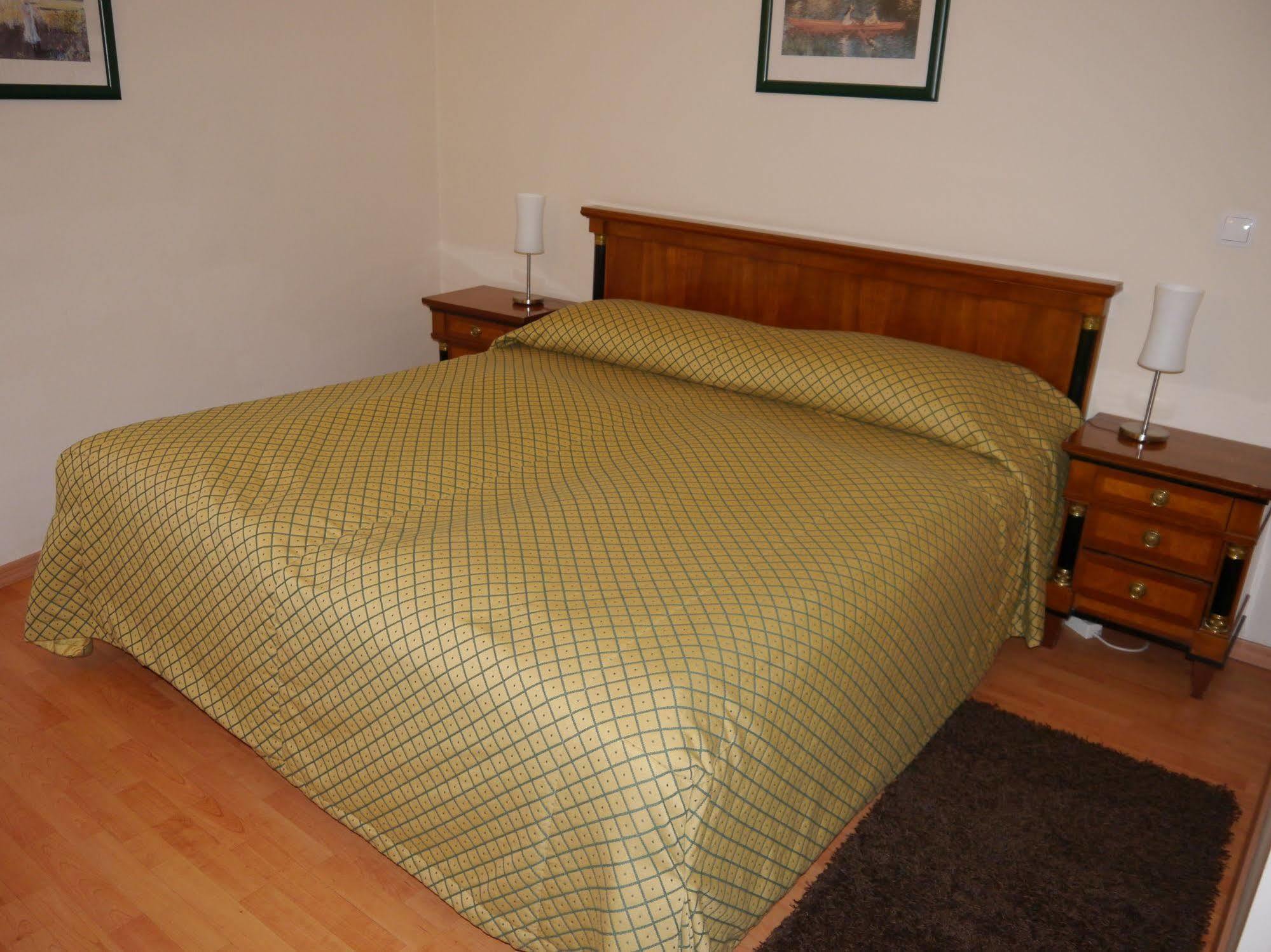 Deutschmeister Hotel