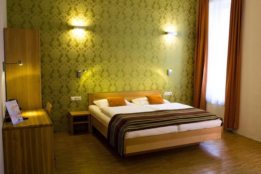 Mocca Hotel 3*