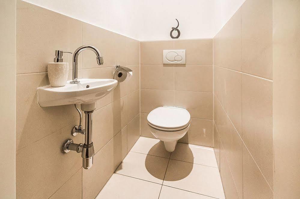Abieshomes Serviced - Downtown Apartamento *