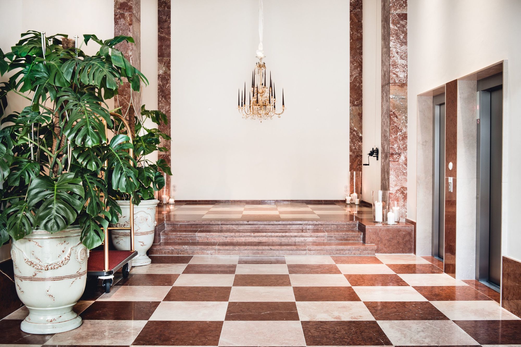 Grand Ferdinand - Your In The Center Vienna