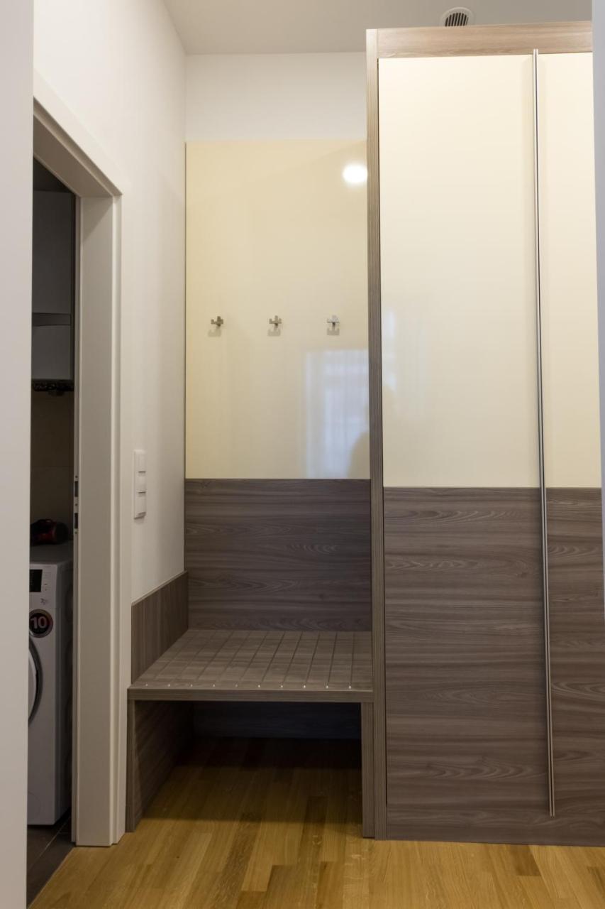 Apartment Debo Naehe Westbahnhof - Contactless Check In Vienna