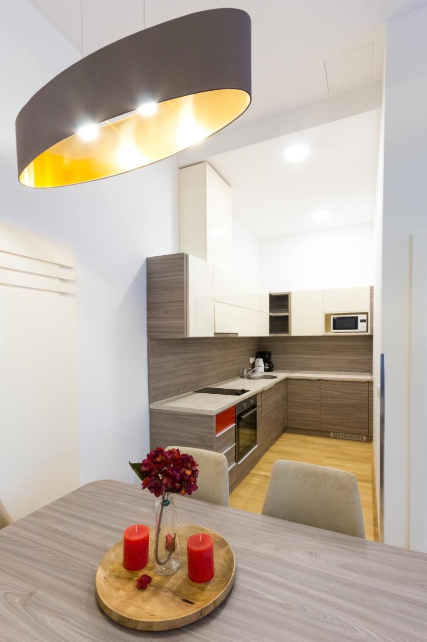 Apartment Debo Naehe Westbahnhof - Contactless Check In *