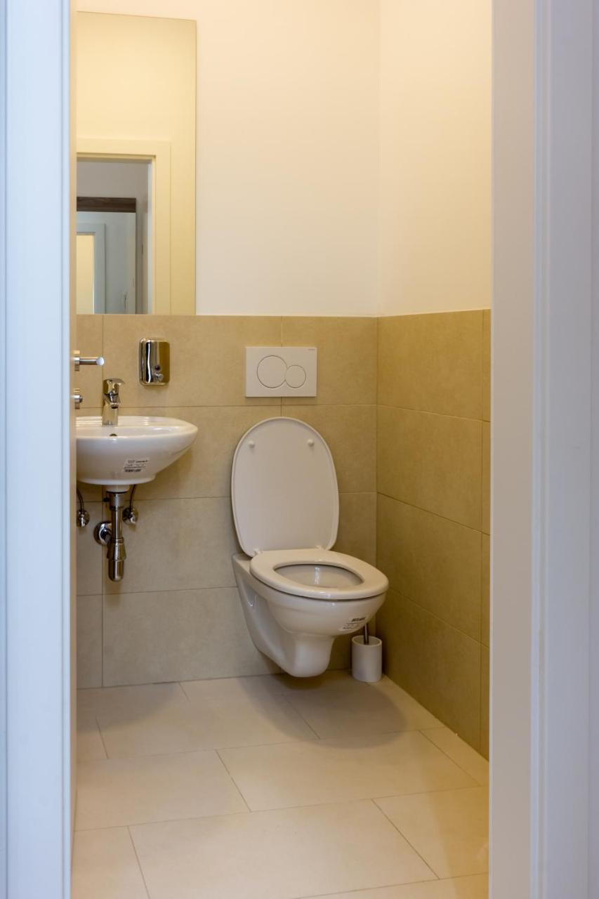 Apartment Debo Naehe Westbahnhof - Contactless Check In