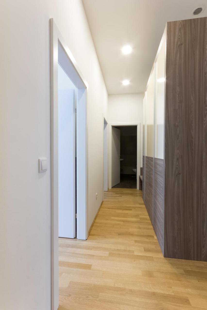 Apartment Debo Naehe Westbahnhof - Contactless Check In