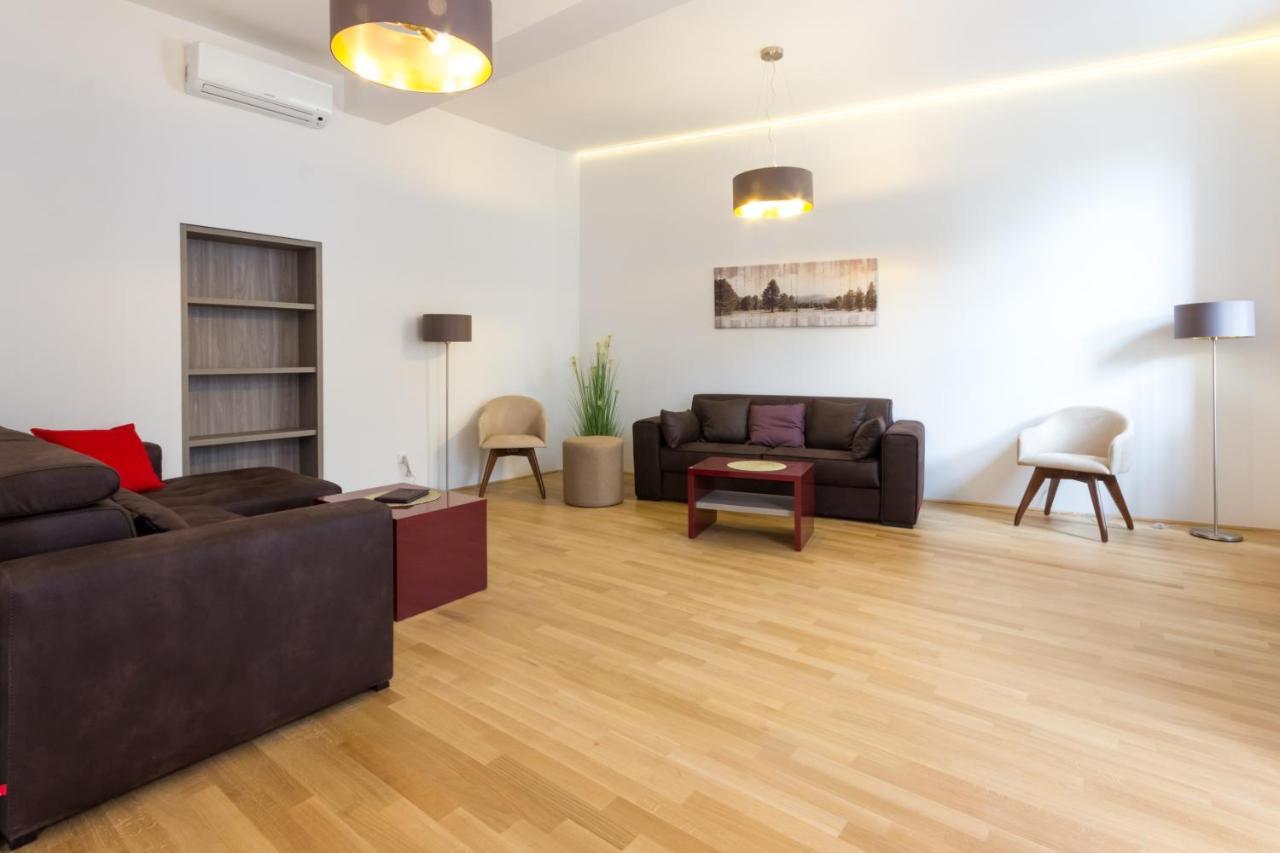 Apartment Debo Naehe Westbahnhof - Contactless Check In
