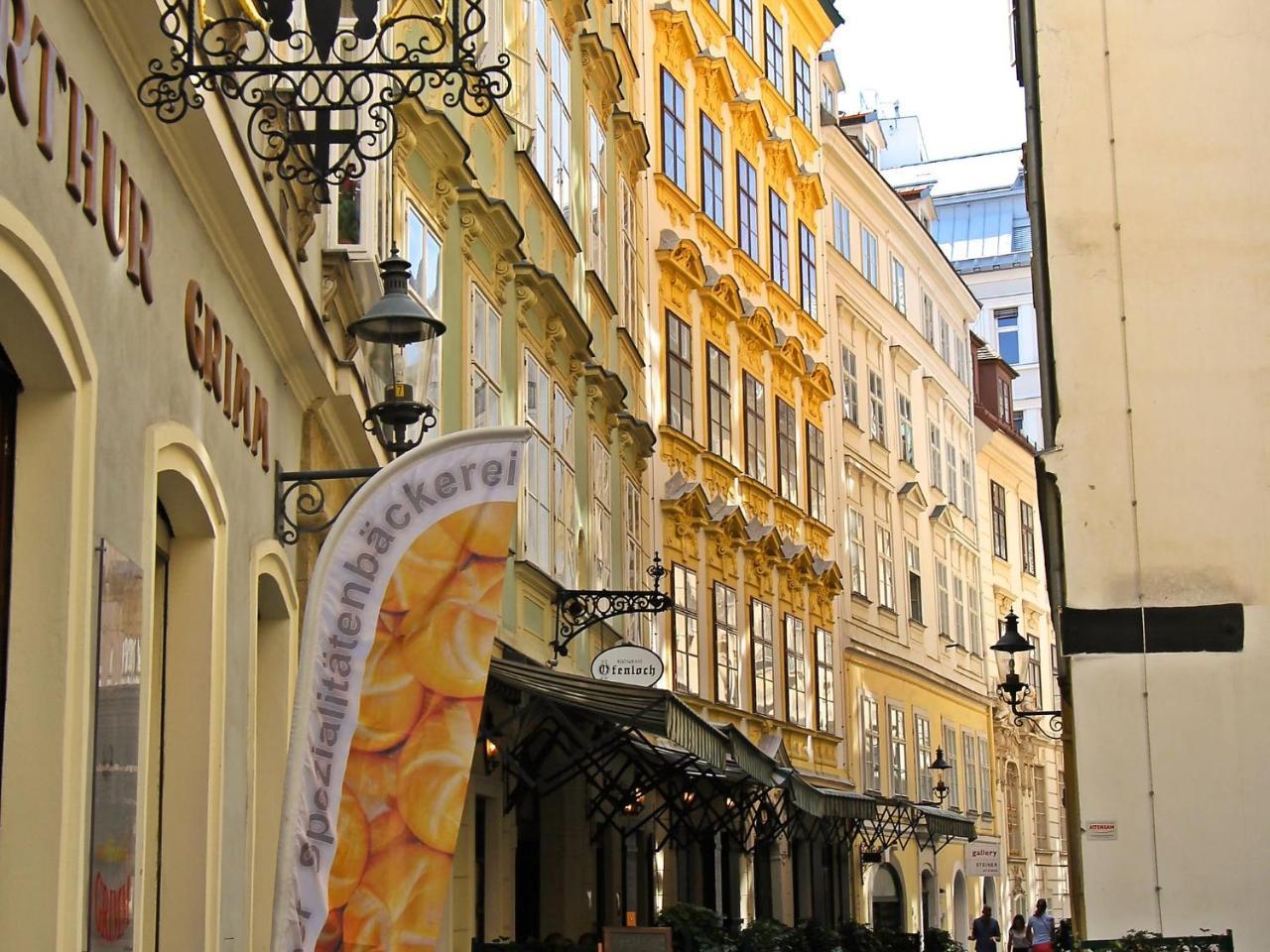 Judenplatz Apartment