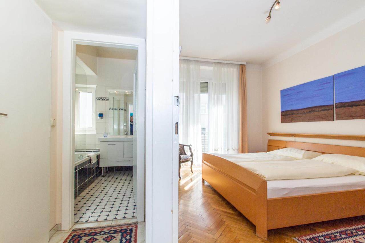 - Cav Aparthotel Vienna