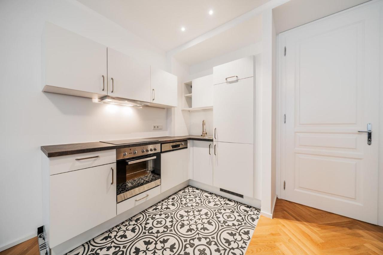 Apartment Edelweiss City State Opera