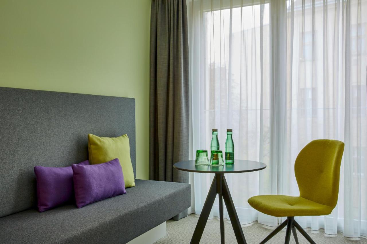 H+ Hotel