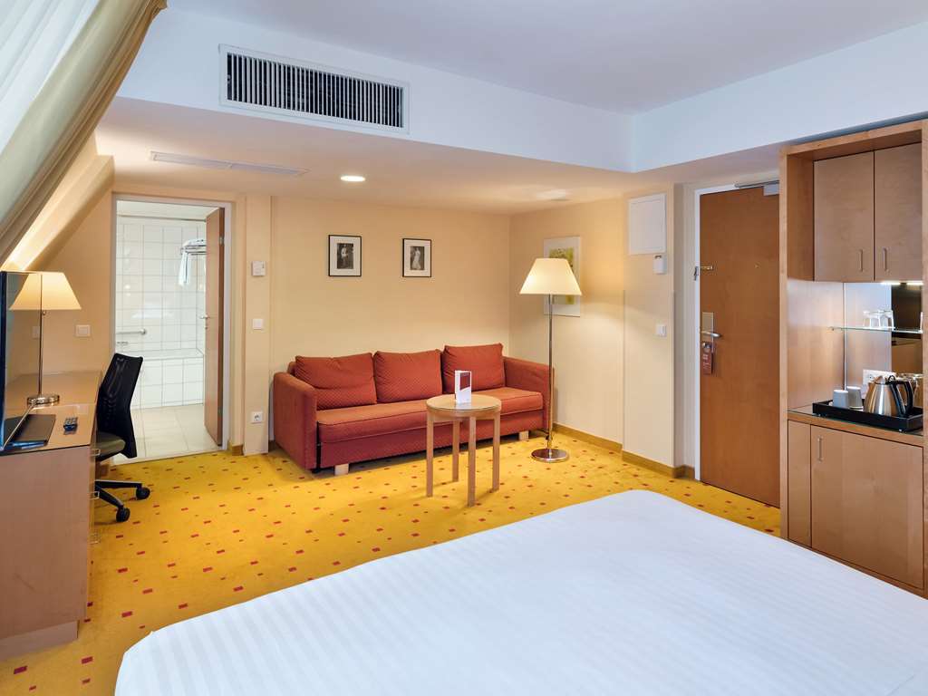 Courtyard By Marriott Schoenbrunn 4*