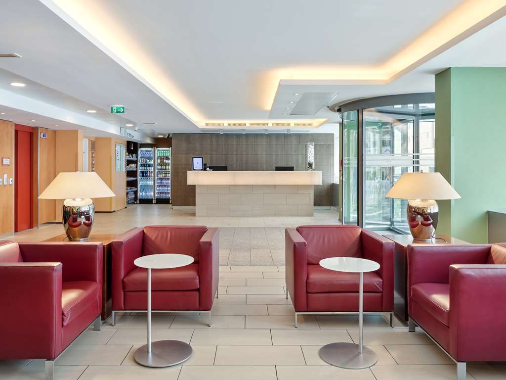 Courtyard By Marriott Schoenbrunn 4*