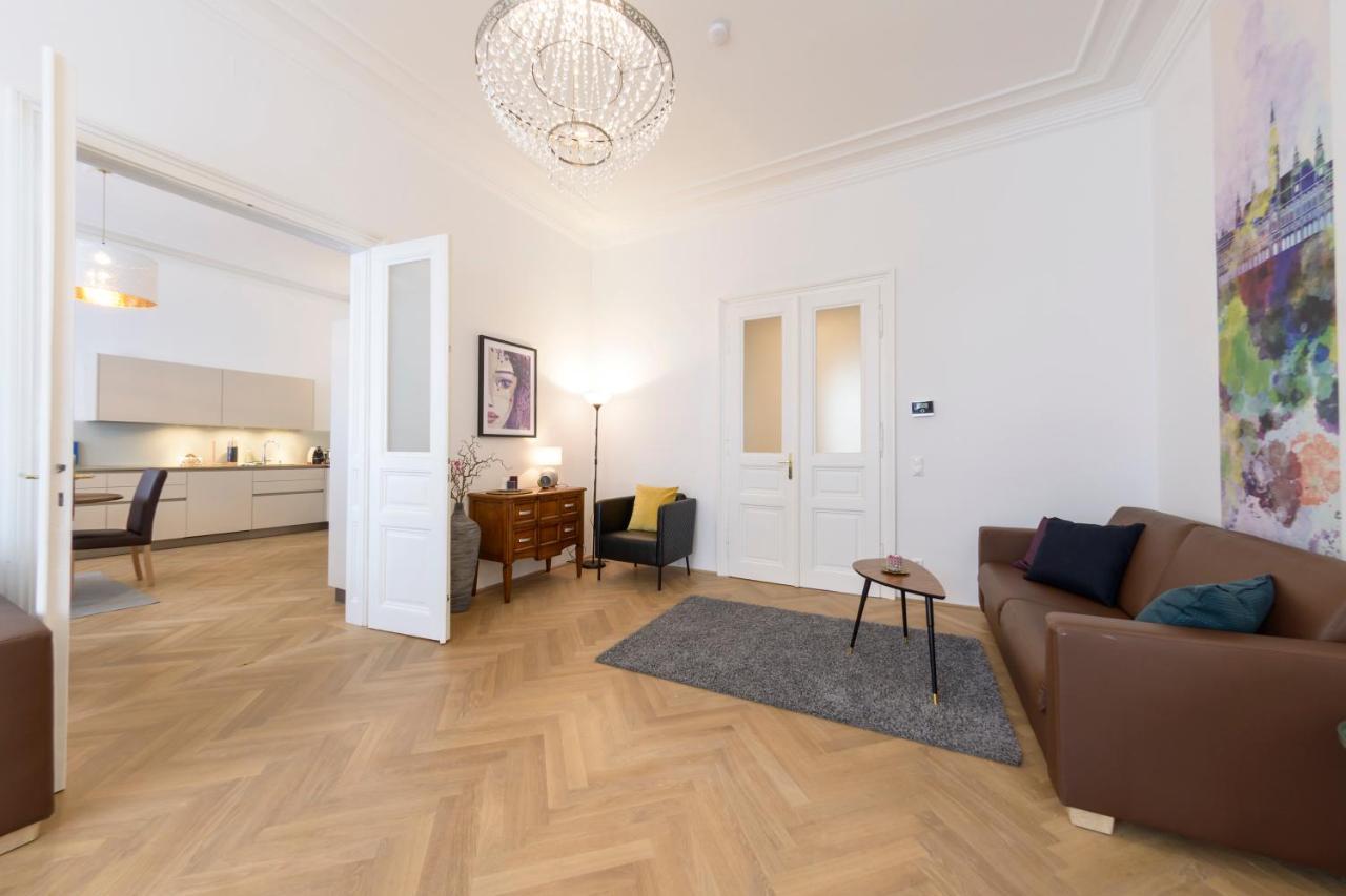 Apartamento Senator Stephansplatz By Ichbucheat Viena