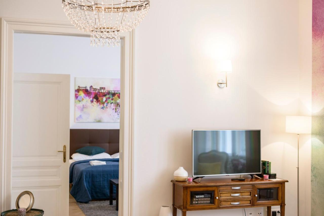 Apartment Senator Stephansplatz By Ichbucheat *