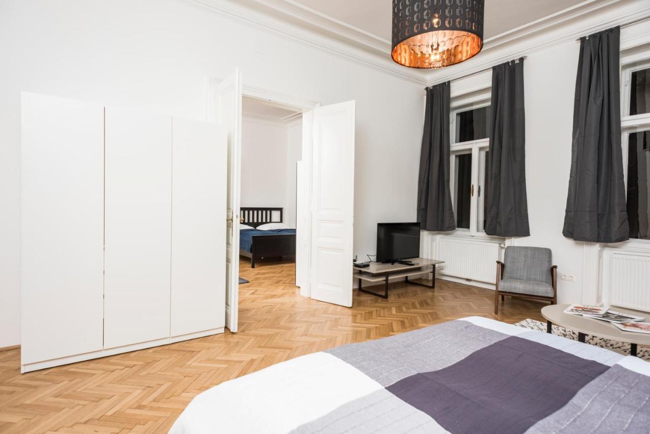 Apartamento Senator Stephansplatz By Ichbucheat *