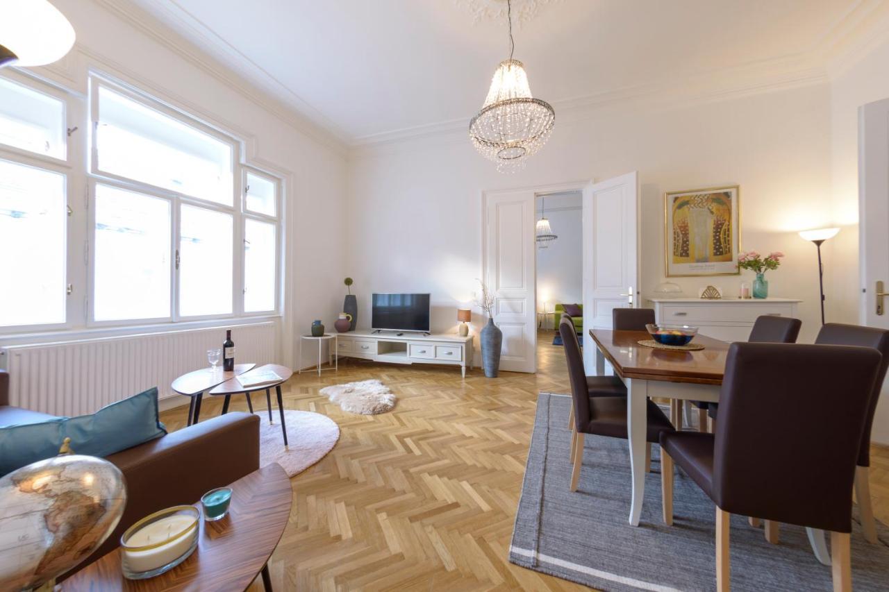 Apartment Senator Stephansplatz By Ichbucheat *