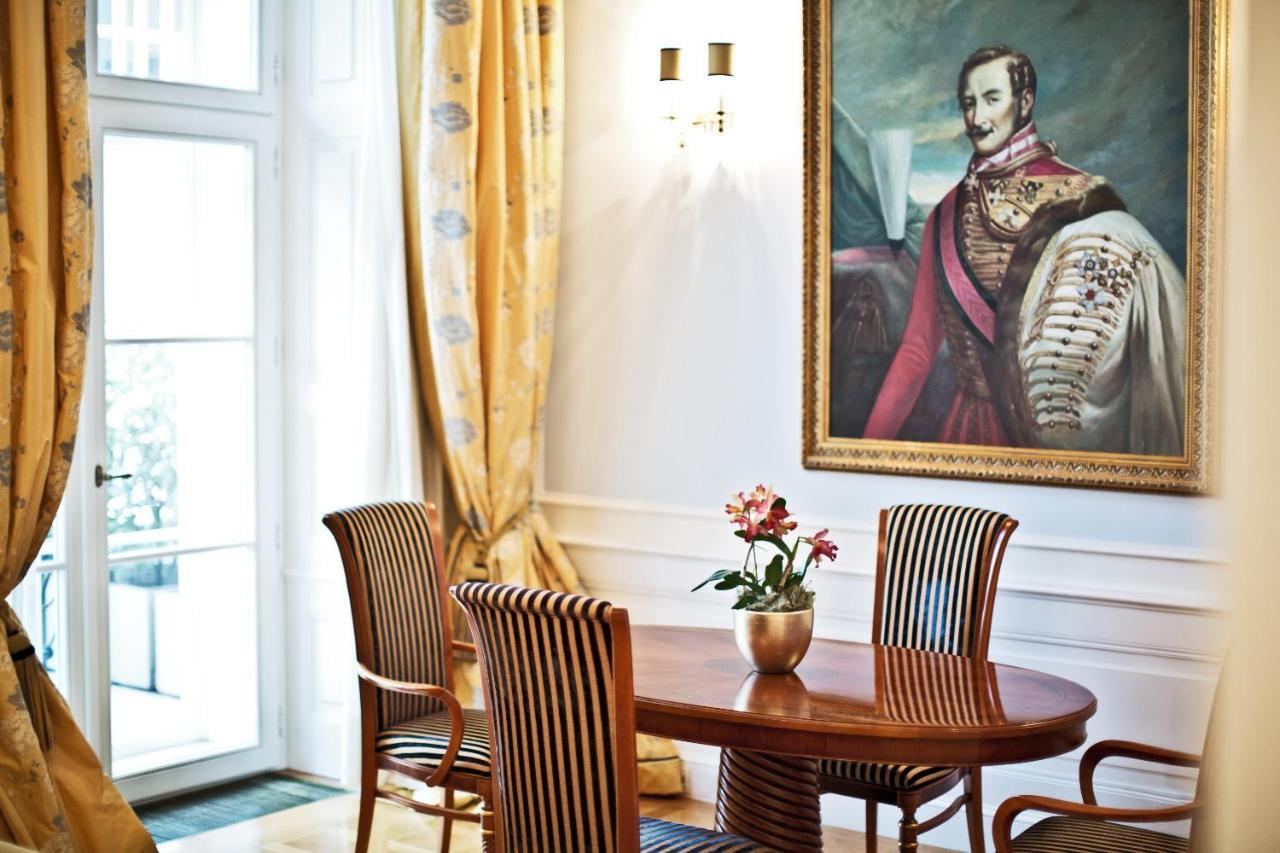 Palais Coburg Hotel 5*