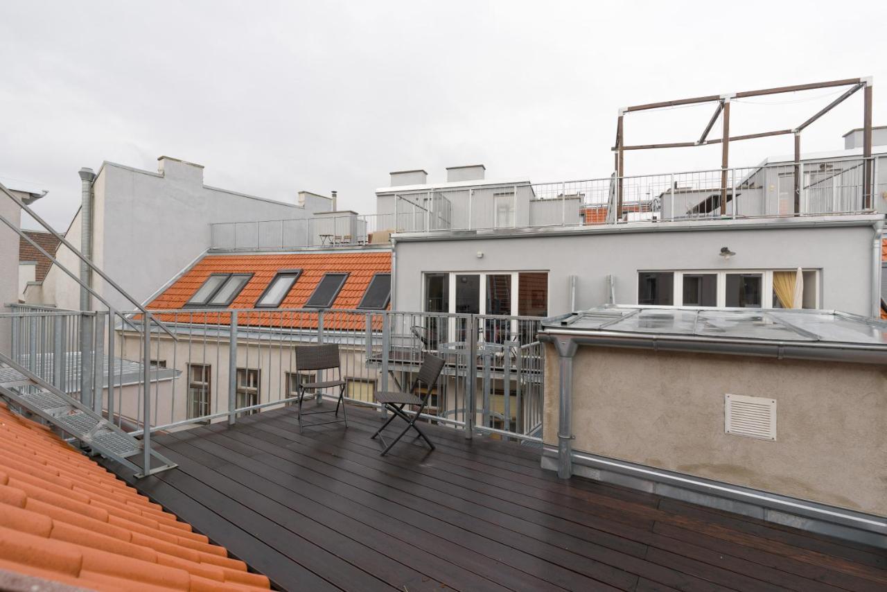 Ullmann 1150 Apartment Vienna