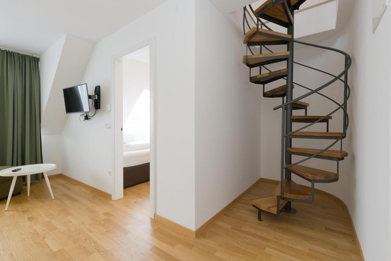 Apartment Ullmann 1150 Vienna