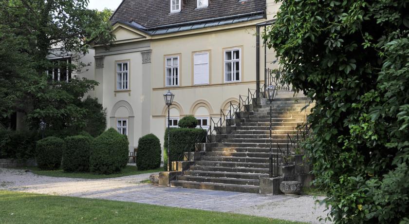 Kyriad Altmannsdorf Hotel Vienna