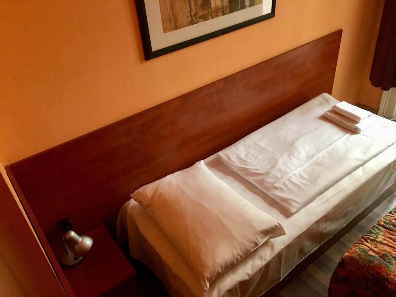 Madara Hotel 2*