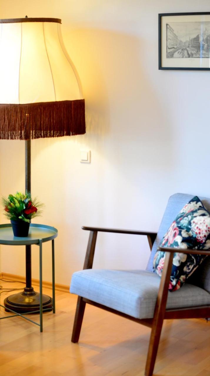 House With Courtyard & Parking Close To Stadtpark Holiday home *