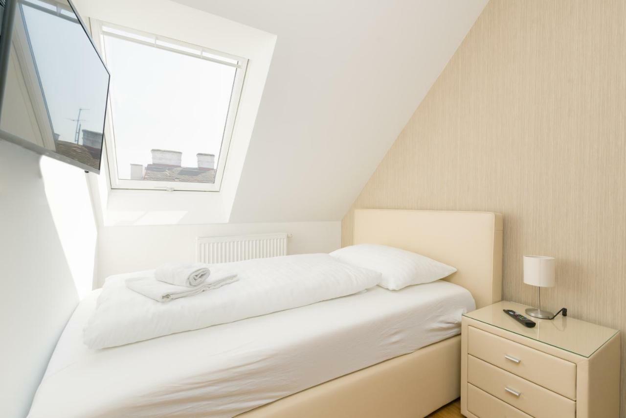 Apartment Ullmann 1150 Vienna